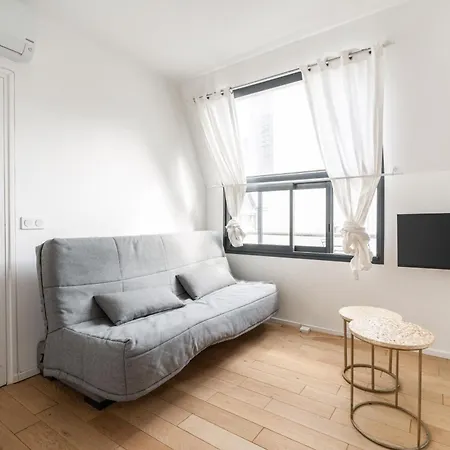 A Cosy Near Trocadero *